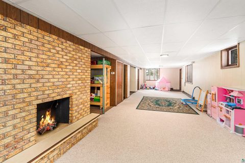 Tiny photo for 1715 Dodge Ave, Duluth, MN 55811 (MLS # 6124192)