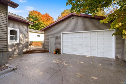 Tiny photo for 1404 N Stanford Ave, Duluth, MN 55811 (MLS # 6128210)