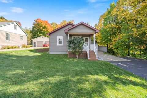 Tiny photo for 1404 N Stanford Ave, Duluth, MN 55811 (MLS # 6128210)