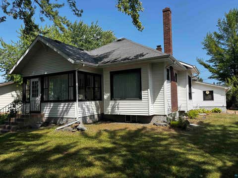 Photo of 2331 E 10th St, Superior, MN 54880 (MLS # 6127507)