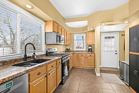 Tiny photo for 2502 W 15th St, Duluth, MN 55806 (MLS # 6123626)