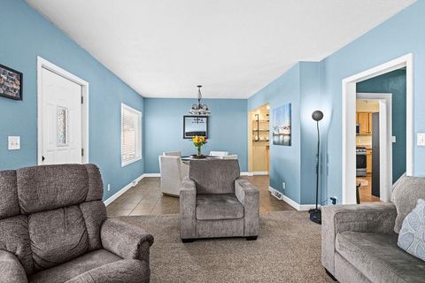 Tiny photo for 2502 W 15th St, Duluth, MN 55806 (MLS # 6123626)