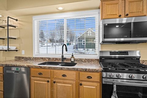 Tiny photo for 2502 W 15th St, Duluth, MN 55806 (MLS # 6123626)