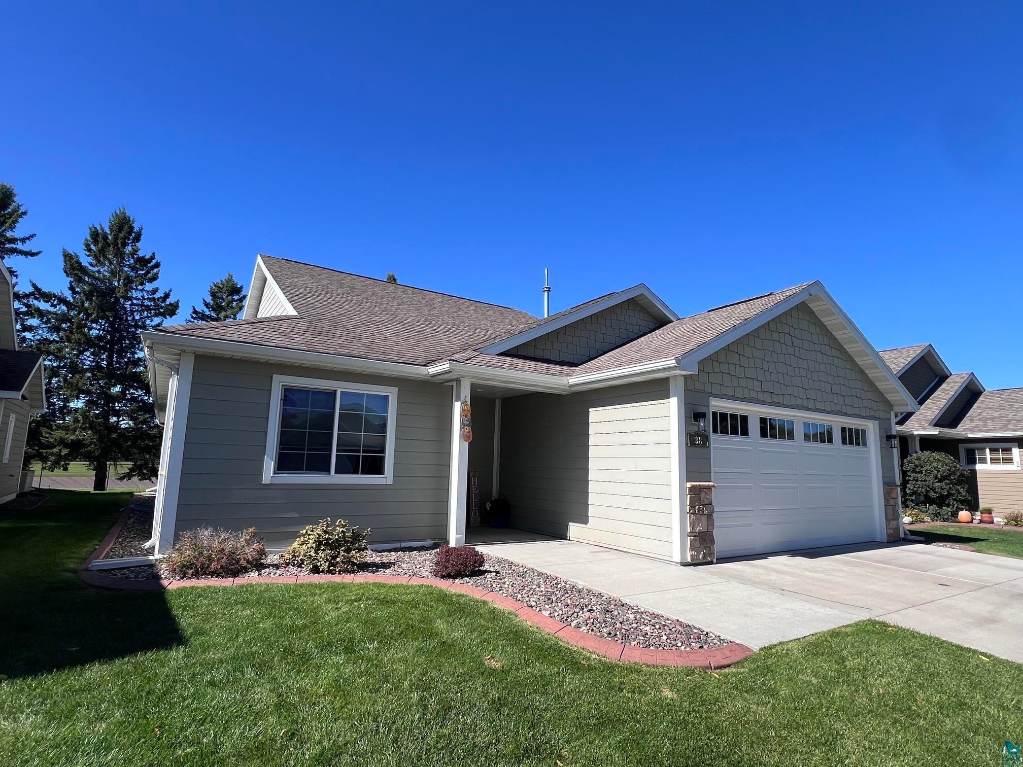 38 Billings Ln