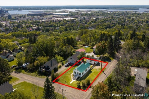 Photo of 6124 Nashua St, Duluth, MN 55807 (MLS # 6127931)
