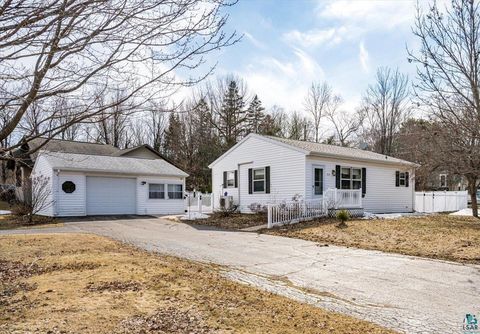 Photo of 804 Slate St, Cloquet, MN 55720 (MLS # 6124493)