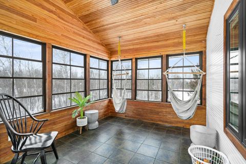 Tiny photo for 3325 Strand Rd, Duluth, MN 55803 (MLS # 6123051)