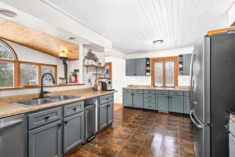 Tiny photo for 3325 Strand Rd, Duluth, MN 55803 (MLS # 6123051)