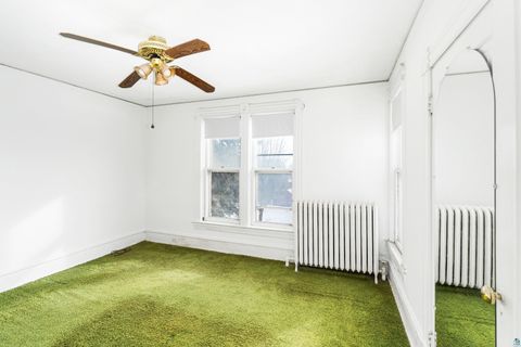 Tiny photo for 2101 E 1st St, Duluth, MN 55812 (MLS # 6125732)
