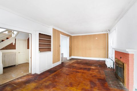 Tiny photo for 2101 E 1st St, Duluth, MN 55812 (MLS # 6125732)