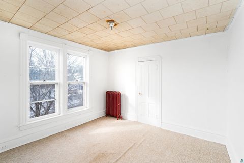 Tiny photo for 2101 E 1st St, Duluth, MN 55812 (MLS # 6125732)