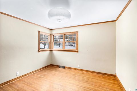 Tiny photo for 5004 Wyoming St, Duluth, MN 55804 (MLS # 6123770)