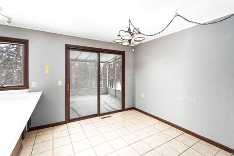 Tiny photo for 5004 Wyoming St, Duluth, MN 55804 (MLS # 6123770)