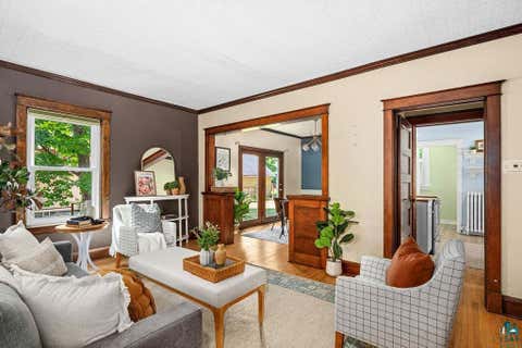 Tiny photo for 123 E Winona St, Duluth, MN 55803 (MLS # 6127510)