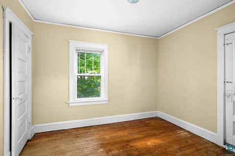 Tiny photo for 123 E Winona St, Duluth, MN 55803 (MLS # 6127510)