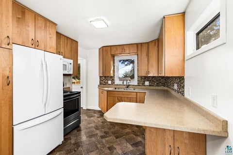 Tiny photo for 5216 Wyoming St, Duluth, MN 55804 (MLS # 6128172)