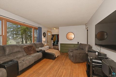 Tiny photo for 51 E Owatonna St, Duluth, MN 55803 (MLS # 6125319)