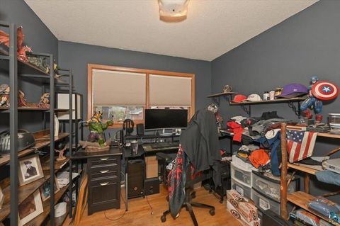 Tiny photo for 51 E Owatonna St, Duluth, MN 55803 (MLS # 6125319)