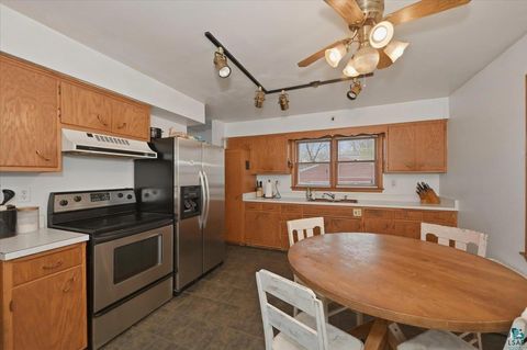 Tiny photo for 51 E Owatonna St, Duluth, MN 55803 (MLS # 6125319)