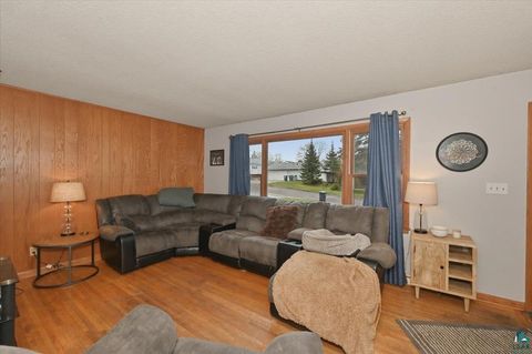 Tiny photo for 51 E Owatonna St, Duluth, MN 55803 (MLS # 6125319)