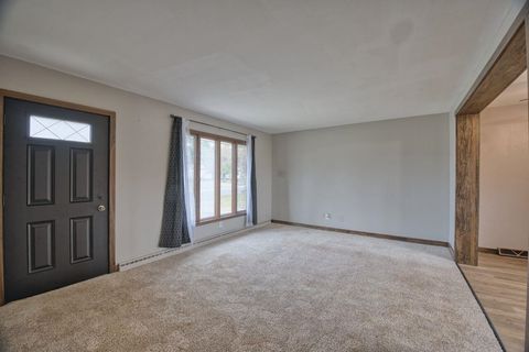 Tiny photo for 420 Arlington Rd, Hoyt Lakes, MN 55750 (MLS # 6122488)