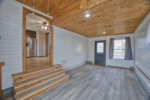 Tiny photo for 420 Arlington Rd, Hoyt Lakes, MN 55750 (MLS # 6122488)