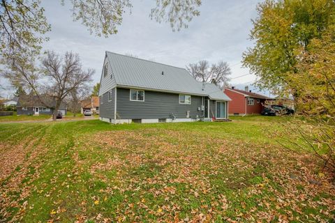 Tiny photo for 420 Arlington Rd, Hoyt Lakes, MN 55750 (MLS # 6122488)