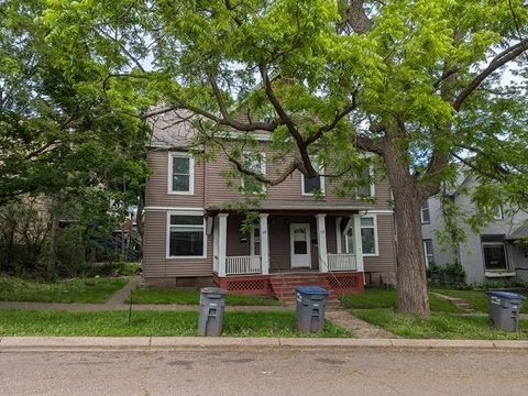 Tiny photo for 1012 S 16th Ave E Ave, Duluth, MN 55812 (MLS # 6123478)