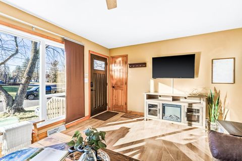 Tiny photo for 32 W Palm St, Duluth, MN 55811 (MLS # 6122975)