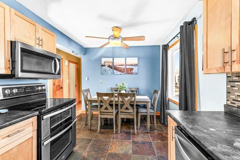 Tiny photo for 32 W Palm St, Duluth, MN 55811 (MLS # 6122975)