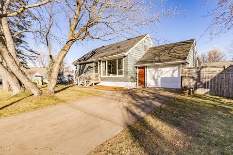 Tiny photo for 32 W Palm St, Duluth, MN 55811 (MLS # 6122975)