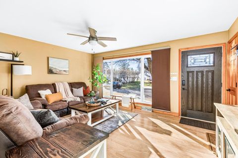Tiny photo for 32 W Palm St, Duluth, MN 55811 (MLS # 6122975)