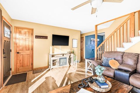 Tiny photo for 32 W Palm St, Duluth, MN 55811 (MLS # 6122975)