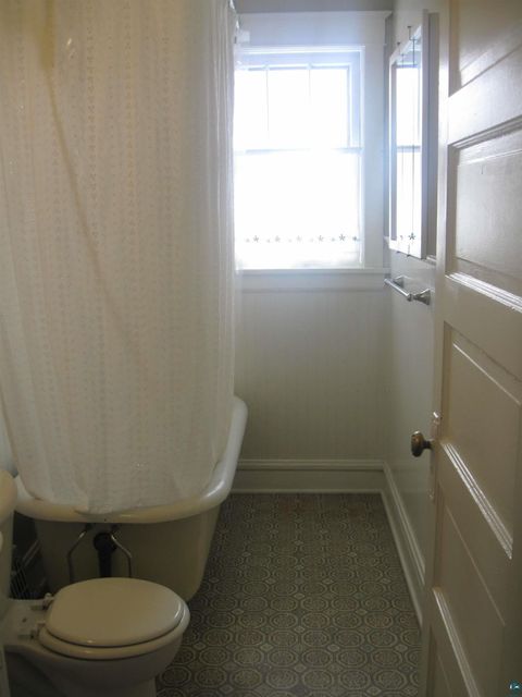 Tiny photo for 581719 W 8th St, Duluth, MN 55807 (MLS # 6124785)