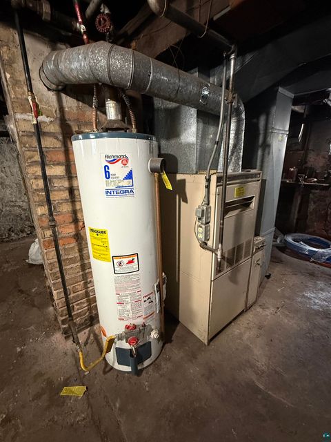 Tiny photo for 581719 W 8th St, Duluth, MN 55807 (MLS # 6124785)