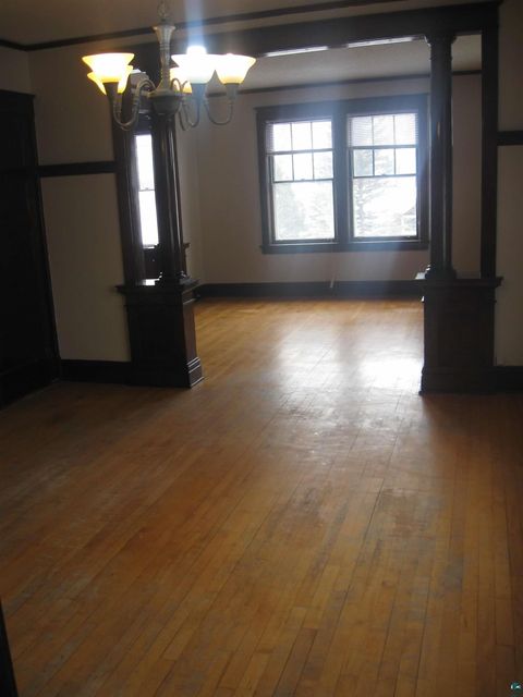 Tiny photo for 581719 W 8th St, Duluth, MN 55807 (MLS # 6124785)