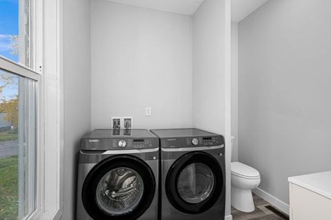 Tiny photo for 5305 Medina St, Duluth, MN 55807 (MLS # 6122653)