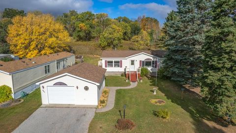 Tiny photo for 801 W Stowe St, Duluth, MN 55808 (MLS # 6122651)