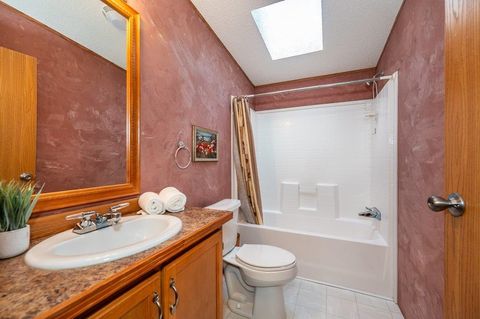 Tiny photo for 801 W Stowe St, Duluth, MN 55808 (MLS # 6122651)