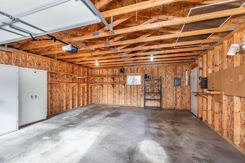 Tiny photo for 801 W Stowe St, Duluth, MN 55808 (MLS # 6122651)