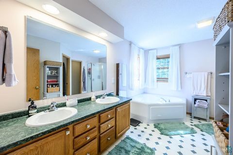 Tiny photo for 304 Terrace St, Duluth, MN 55811 (MLS # 6125672)