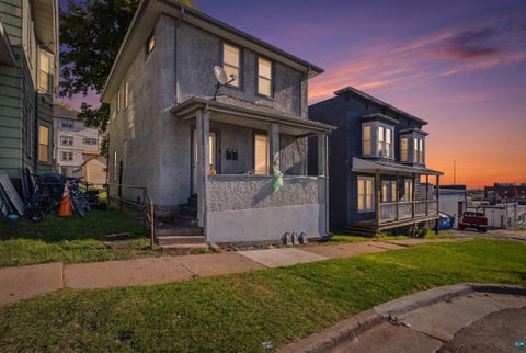 Tiny photo for 126 N 19th Ave W AVE, Duluth, MN 55807 (MLS # 6128398)