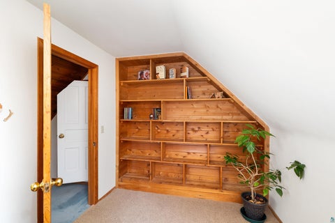 Tiny photo for 5410 Oneida St, Duluth, MN 55804 (MLS # 6125813)
