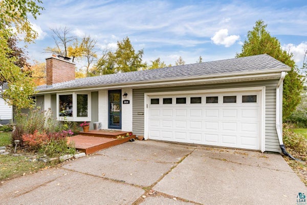 3810 E 4TH ST, DULUTH, MN 55804 - Image e063568e1967d8a91435ca9d51e1b2f2/2480710675