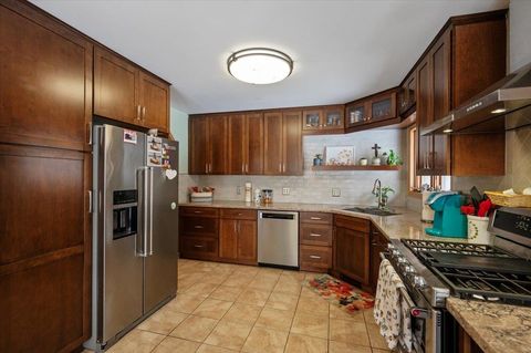 Tiny photo for 2223 Leonard St, Duluth, MN 55811 (MLS # 6123695)