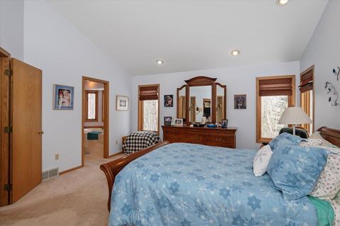 Tiny photo for 2223 Leonard St, Duluth, MN 55811 (MLS # 6123695)