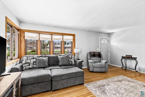 Tiny photo for 606 Maple Bend Dr, Duluth, MN 55811 (MLS # 6125453)