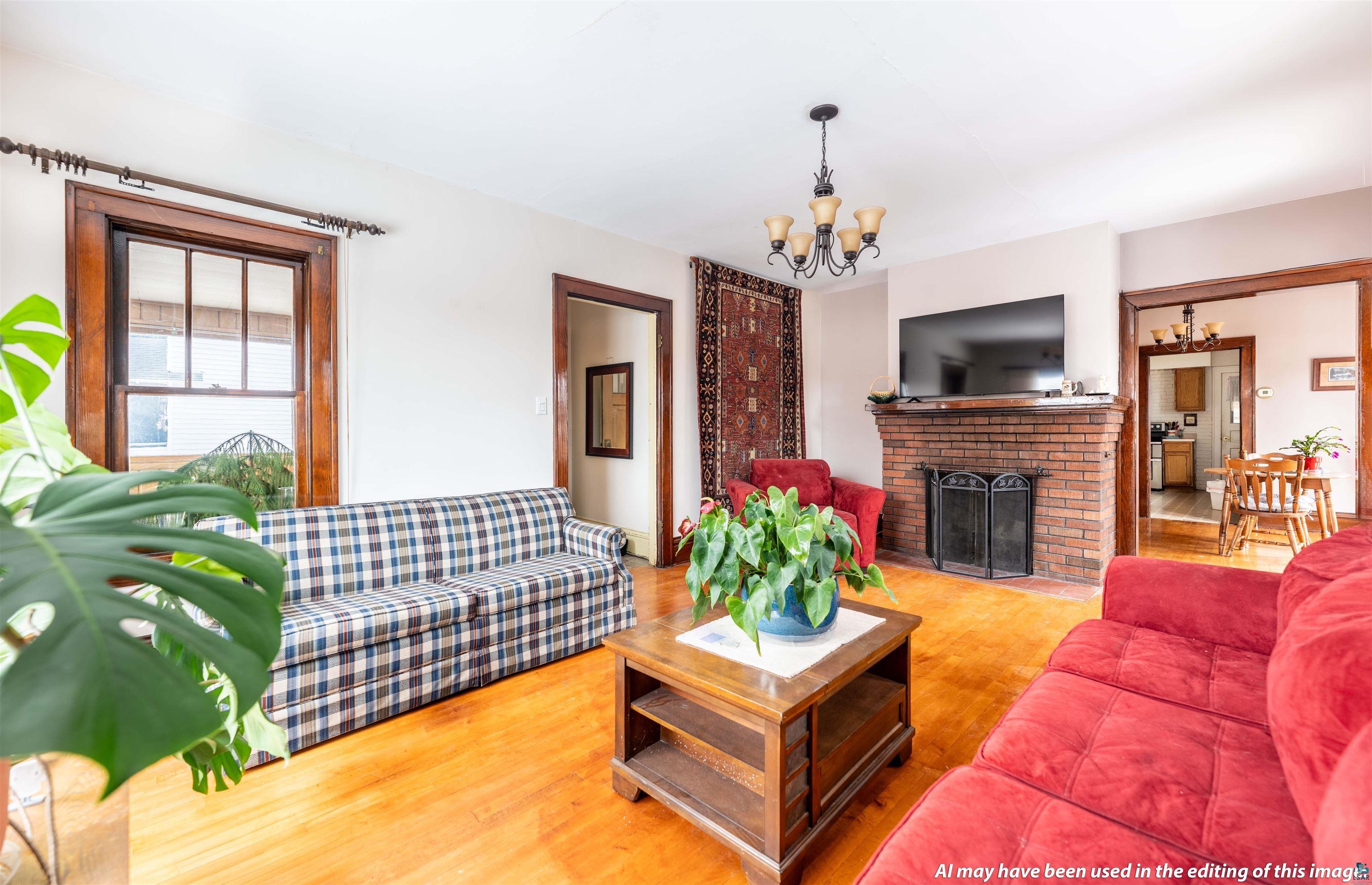 1017 W 9th Ave