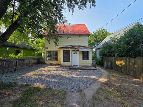 Tiny photo for 417 14th St N St, Virginia, MN 55792 (MLS # 6126964)