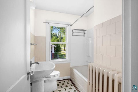 Tiny photo for 1529 E 5th St, Duluth, MN 55812 (MLS # 6126728)